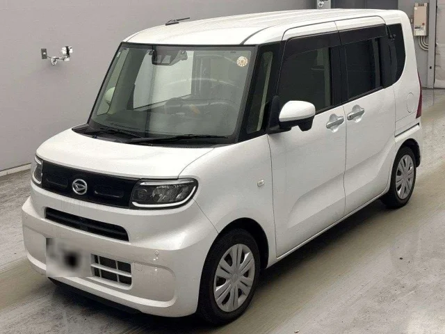 Daihatsu TANTO — фото 1