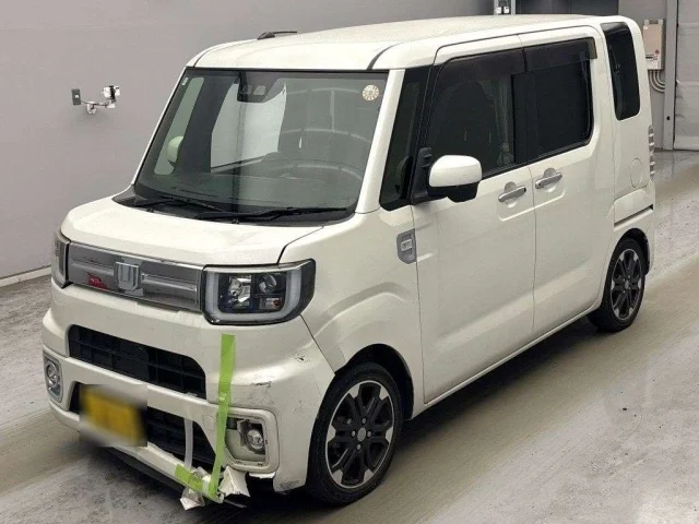 Daihatsu WAKE — фото 1