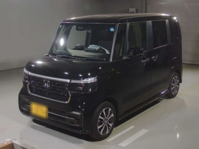Honda N BOX — фото 1