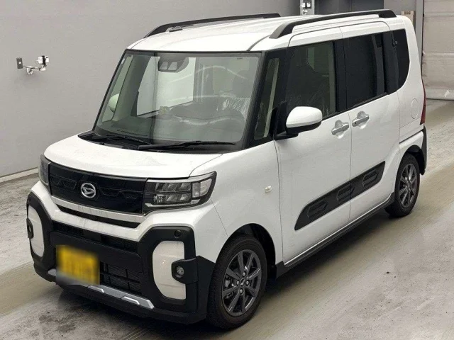 Daihatsu TANTO — фото 1