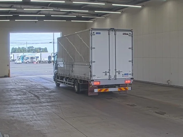 Isuzu FORWARD — фото 2