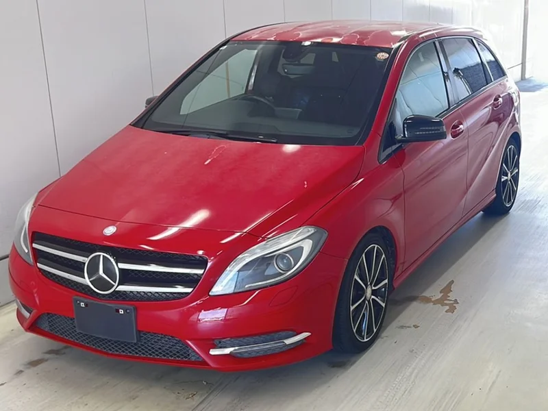 Mercedes-Benz B CLASS — фото 1