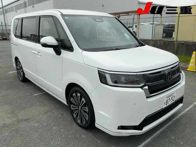 Honda STEP WAGON — фото 1