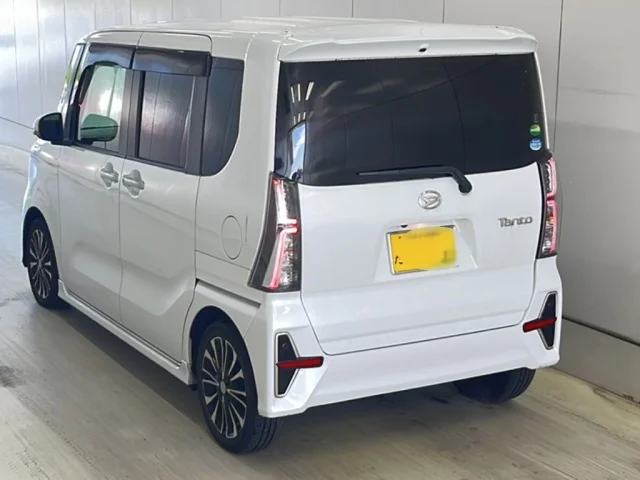 Daihatsu TANTO — фото 2