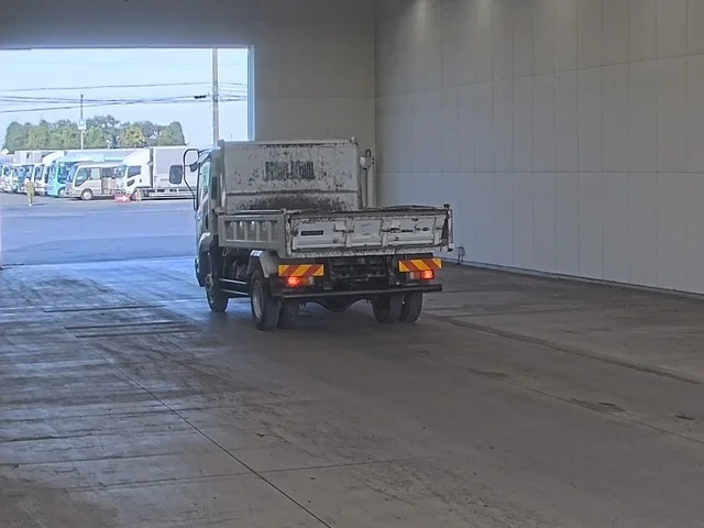 Isuzu FORWARD — фото 2