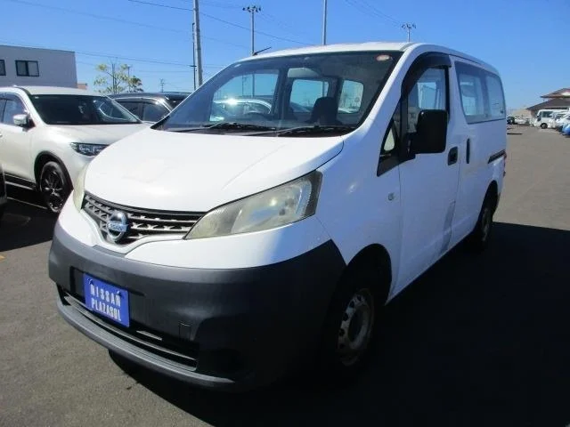 Nissan NV200 — фото 1