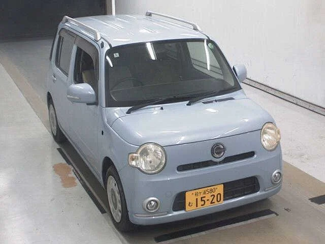 Daihatsu MIRA