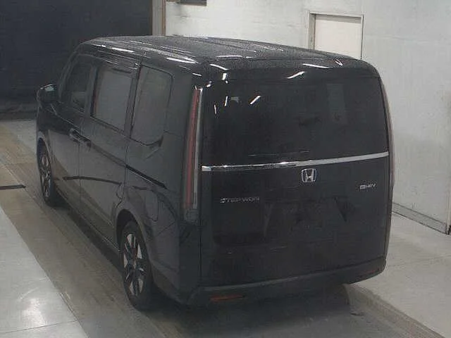 Honda STEP WAGON — фото 2