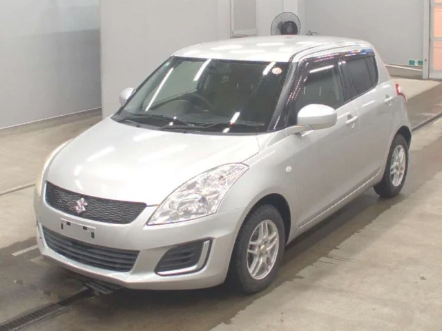Suzuki SWIFT — фото 1