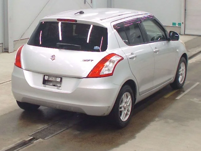 Suzuki SWIFT — фото 2