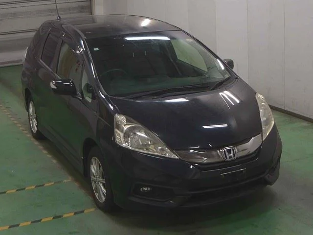 Honda FIT SHUTTLE — фото 1