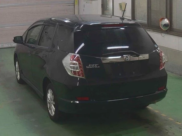 Honda FIT SHUTTLE — фото 2