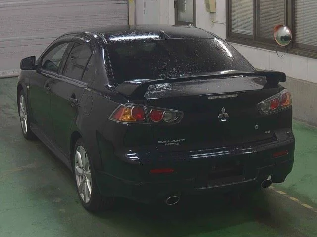 Mitsubishi GALANT FORTIS — фото 2