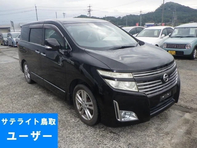 Nissan ELGRAND — фото 1