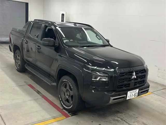 Mitsubishi TRITON