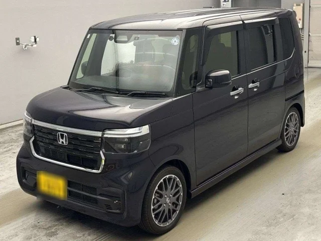 Honda N BOX — фото 1