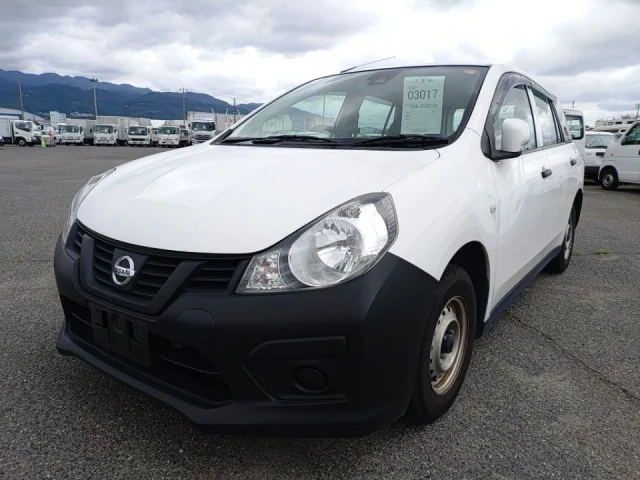 Nissan AD