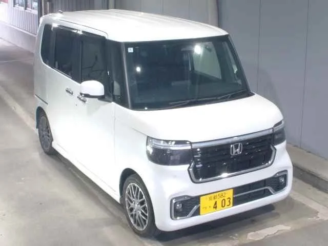 Honda N BOX — фото 1