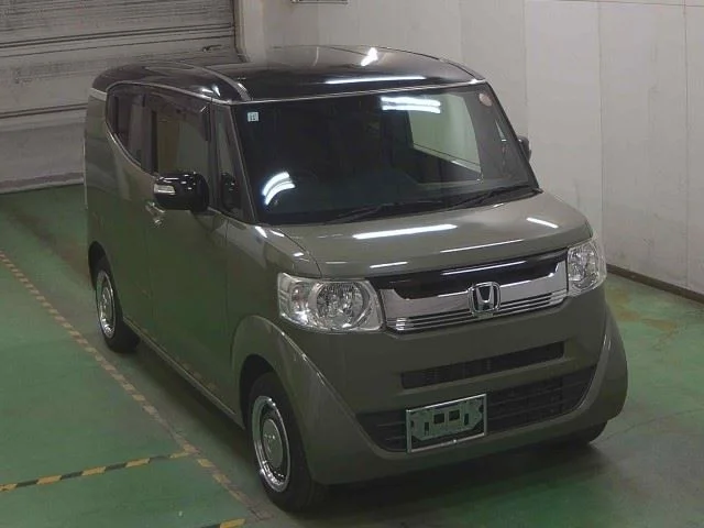 Honda N BOX SLASH — фото 1