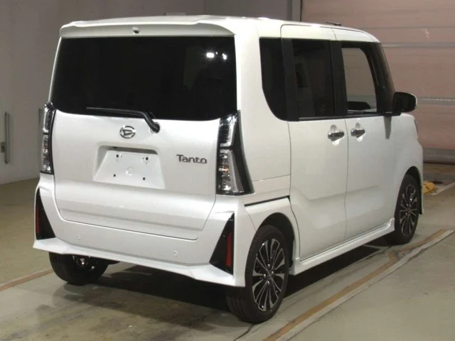 Daihatsu TANTO — фото 2