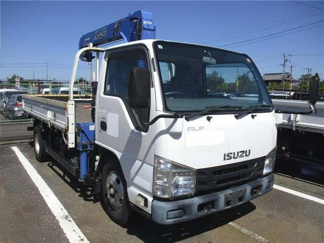 Isuzu ELF — фото 1