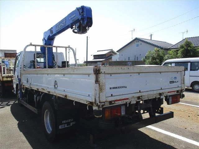 Isuzu ELF — фото 2
