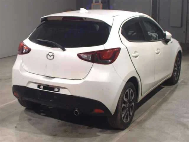Mazda DEMIO — фото 2