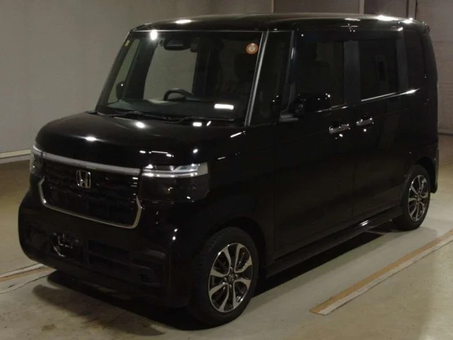 Honda N BOX — фото 1