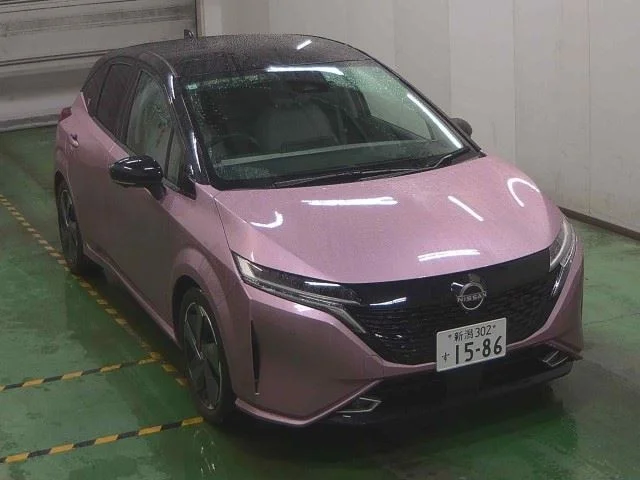 Nissan AURA