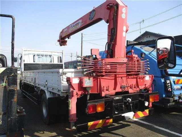 Isuzu FORWARD — фото 2