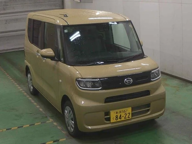 Daihatsu TANTO — фото 1