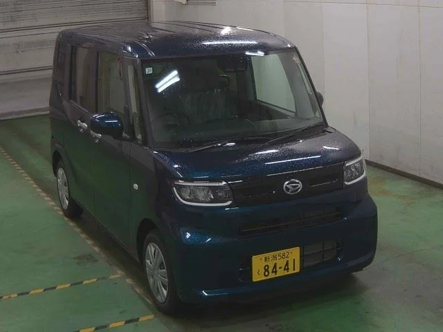 Daihatsu TANTO — фото 1