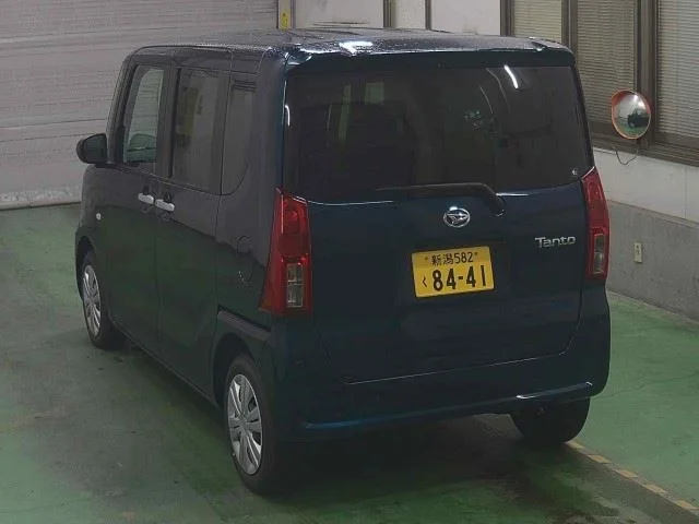 Daihatsu TANTO — фото 2