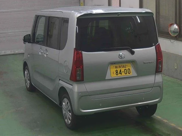 Daihatsu TANTO — фото 2