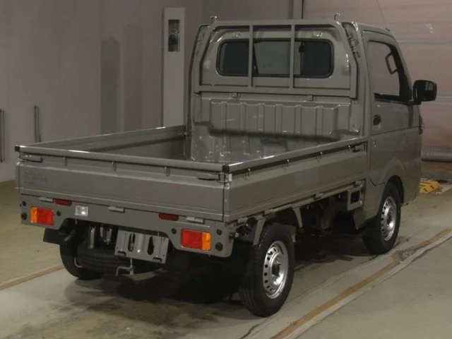 Nissan CLIPPER TRUCK — фото 2