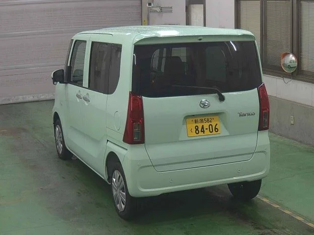 Daihatsu TANTO — фото 2
