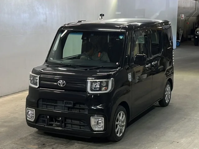 Toyota PIXIS MEGA