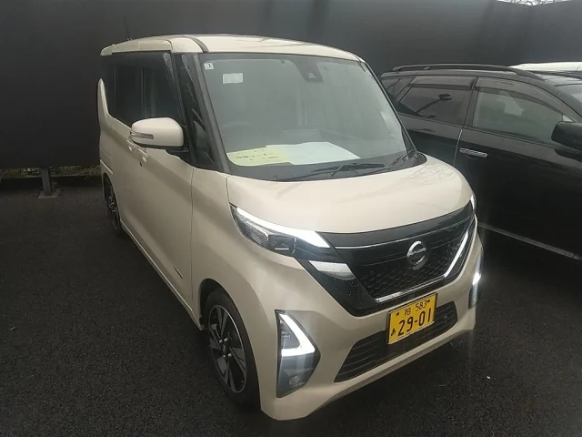 Nissan ROOX