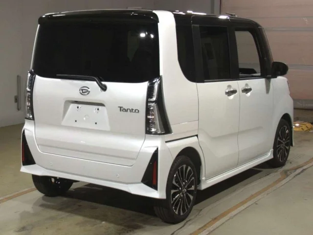 Daihatsu TANTO — фото 2