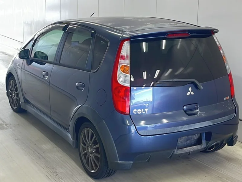 Mitsubishi COLT — фото 2