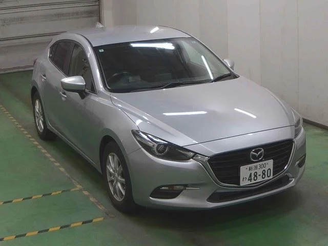 Mazda AXELA — фото 1