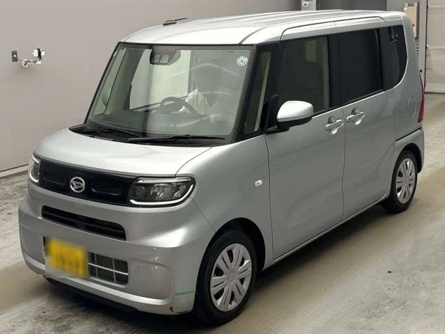 Daihatsu TANTO — фото 1