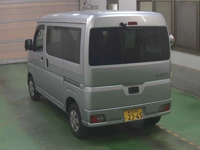 Daihatsu HIJET VAN — фото 2