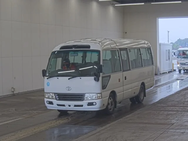 Toyota COASTER