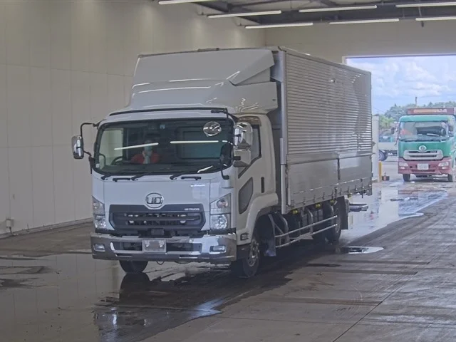 Nissan CONDOR