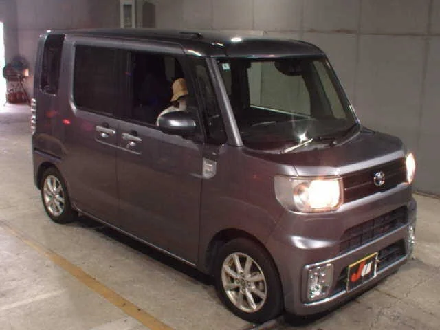 Toyota PIXIS MEGA
