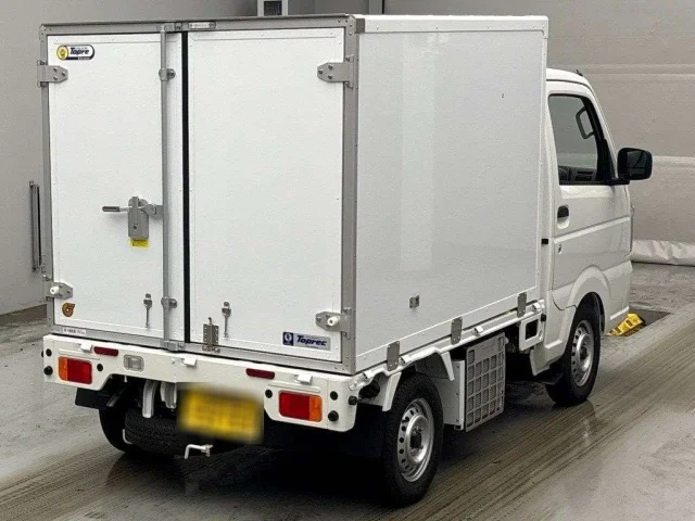 Mazda SCRUM TRUCK — фото 2