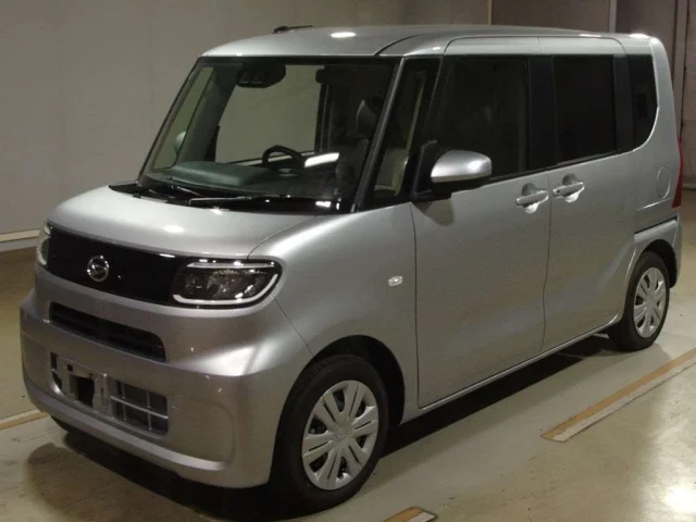 Daihatsu TANTO — фото 1