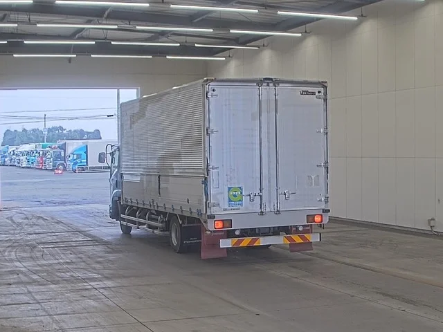 Isuzu FORWARD — фото 2