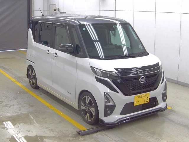 Nissan ROOX